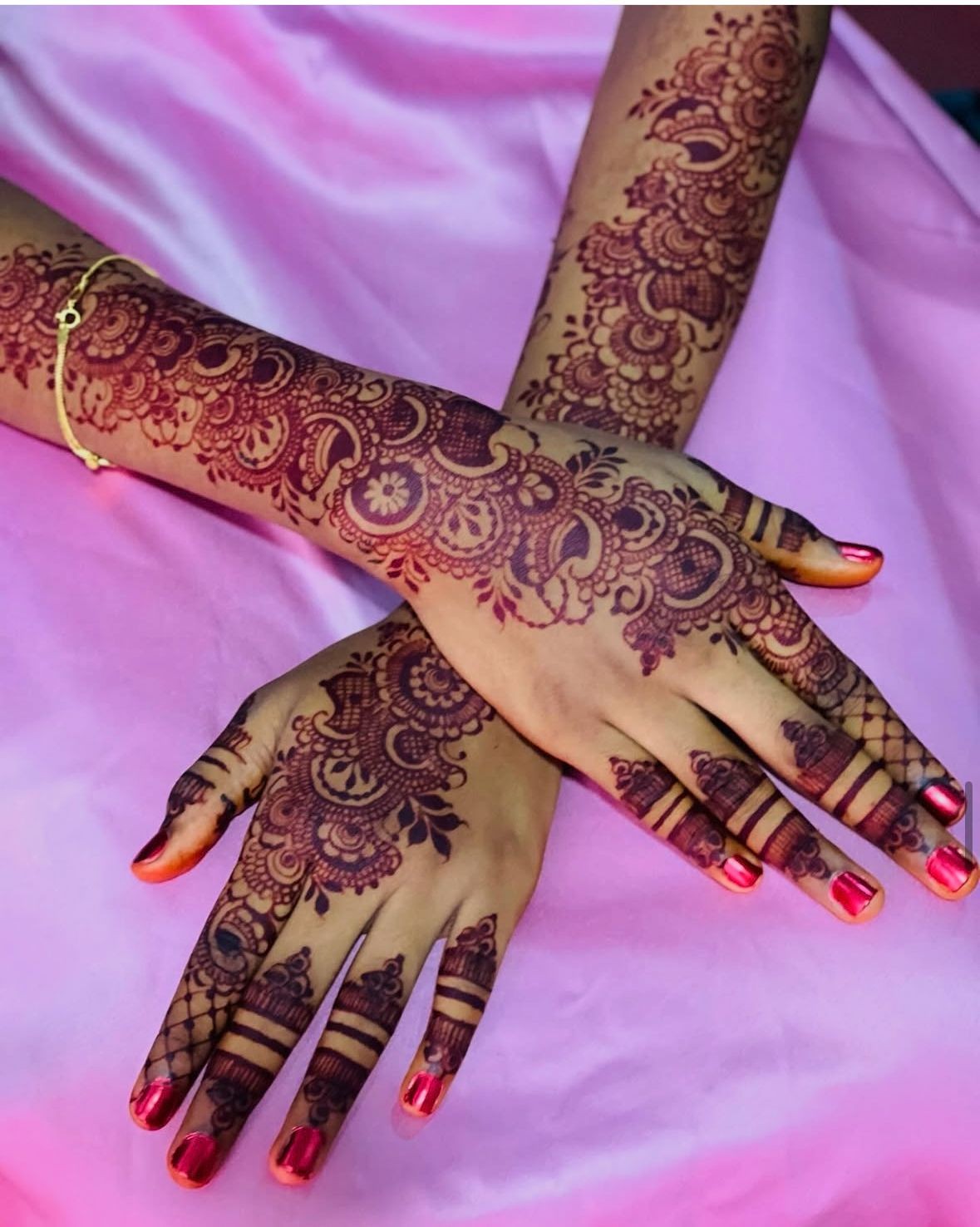 Simple & Minimal Mehendi